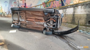 Acidente na BR-277 termina com carro dentro de túnel de acesso em São Miguel do Iguaçu - Guia Medianeira